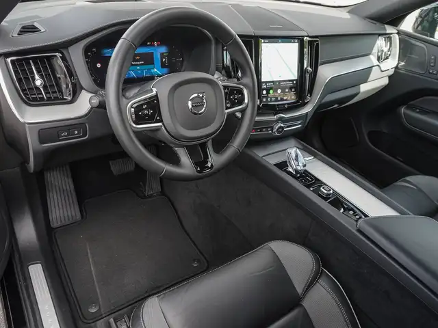 Volvo XC60 view 10