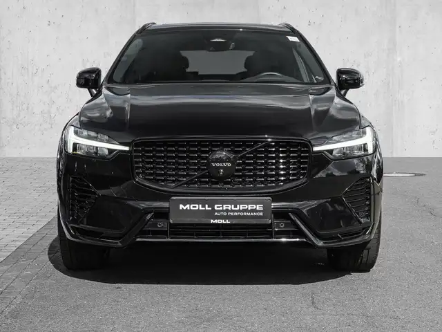 Volvo XC60 view 3