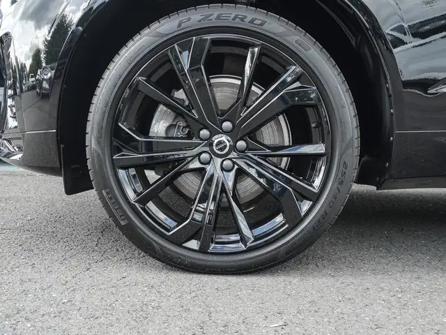 Volvo XC60 view 7