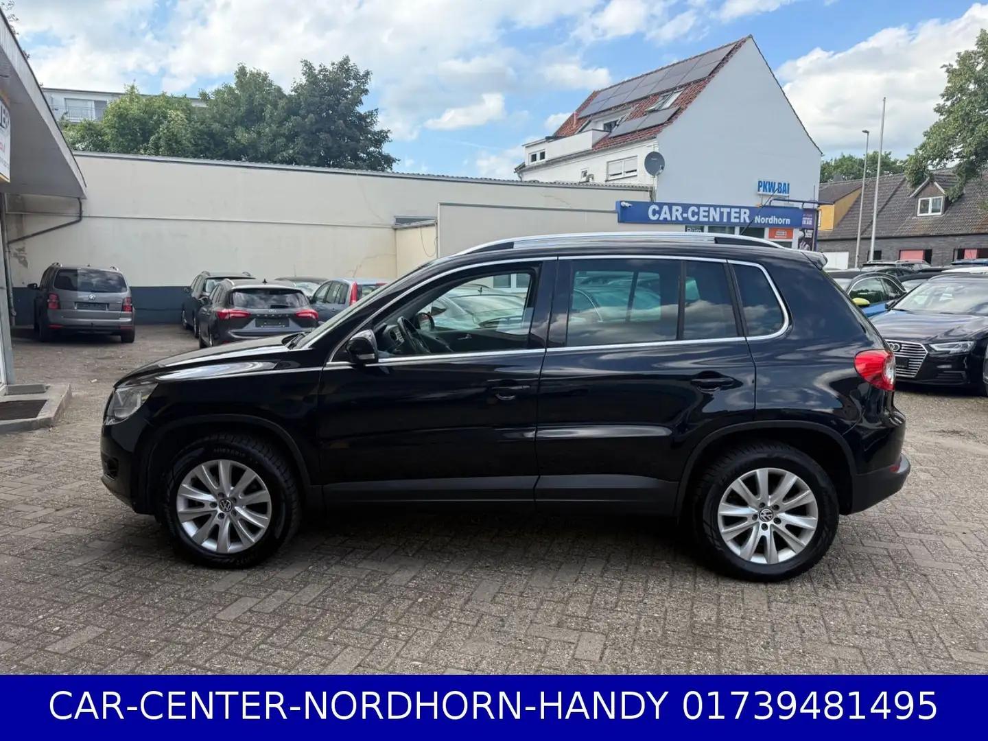 Volkswagen Tiguan Sport & Style*TEMPOMAT*KLIMAAUTOMATIK*** Schwarz - 2