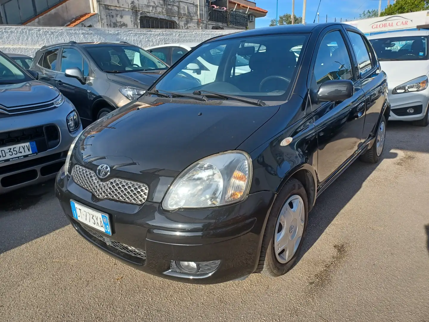 Toyota Yaris 1.0 5 porte Sol Noir - 1