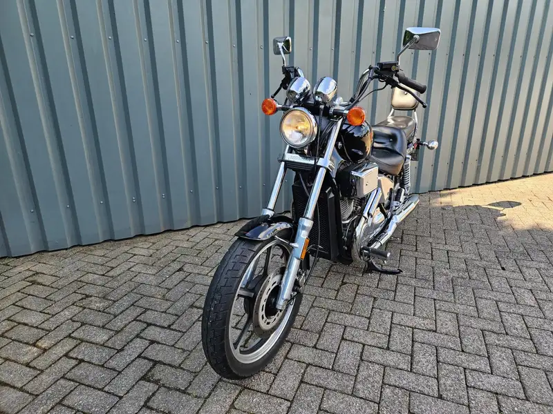 Honda Chopper VT 700C - foto 2
