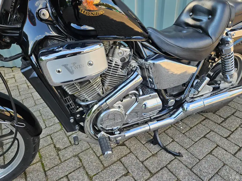 Honda Chopper VT 700C - foto 4