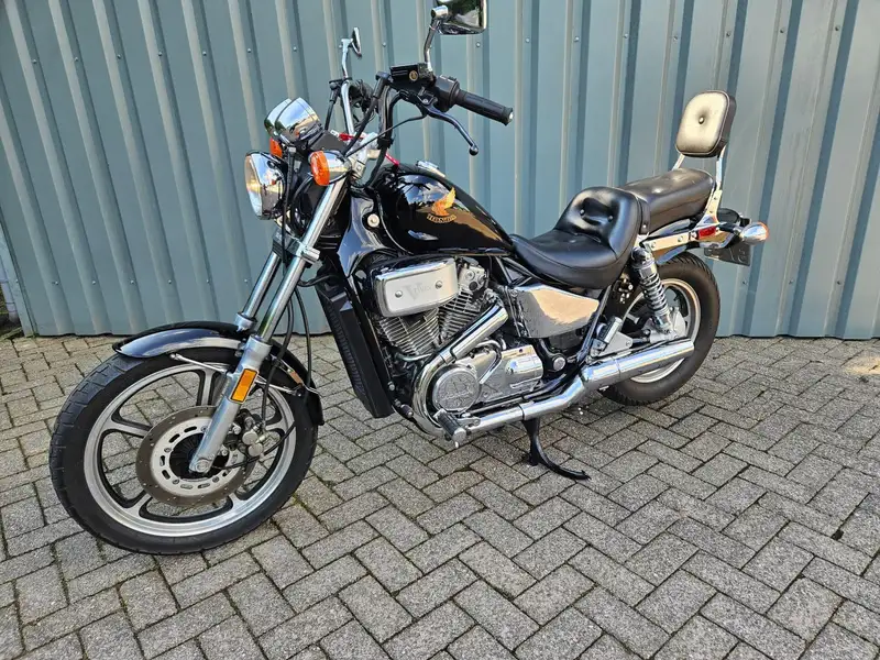 Honda Chopper VT 700C - foto 3
