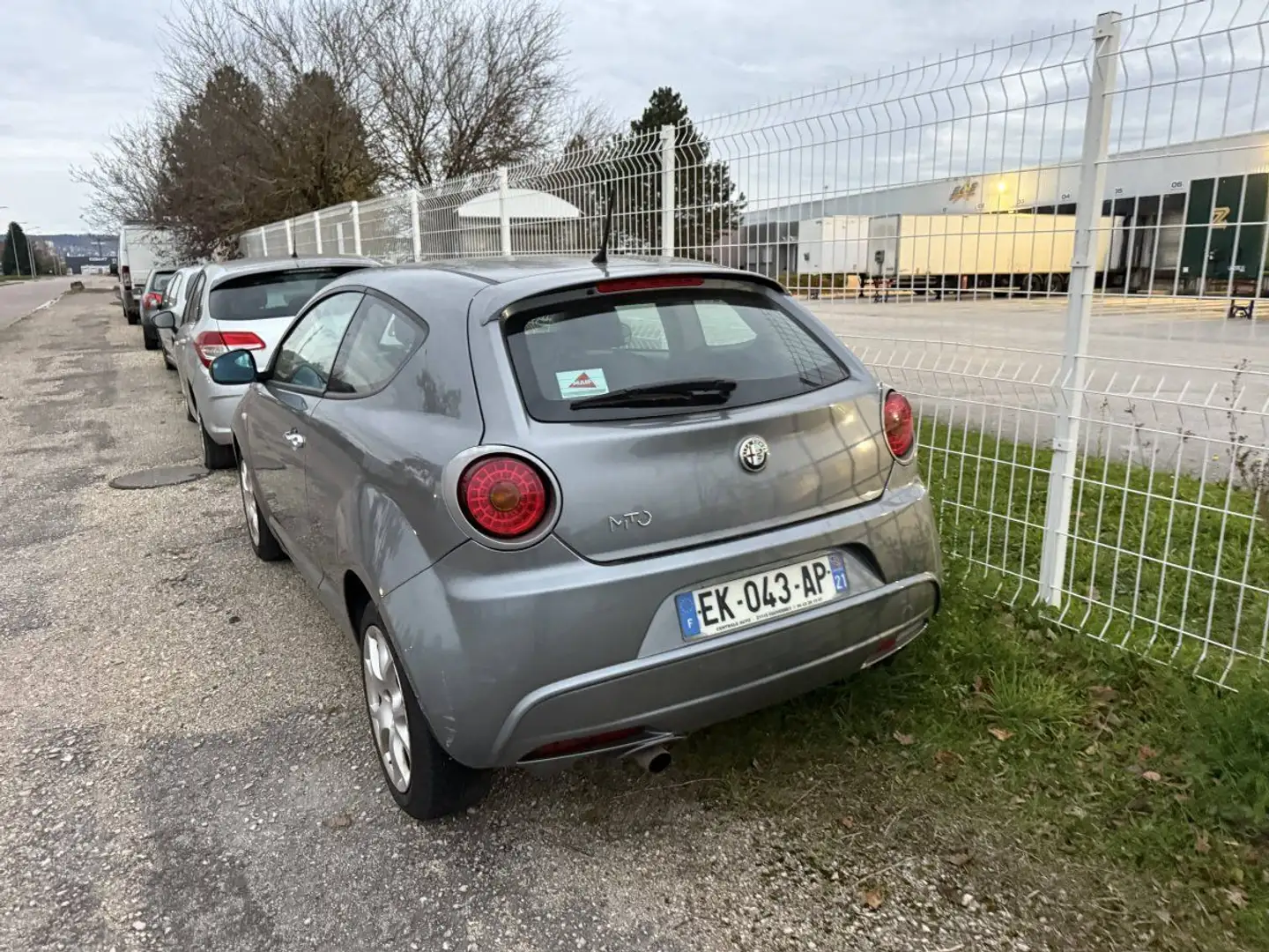 Alfa Romeo MiTo 1.3 JTDm85 Distinctive Stop&Start Gris - 2