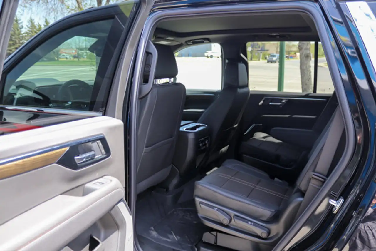 Chevrolet Tahoe снимка Chevrolet Tahoe