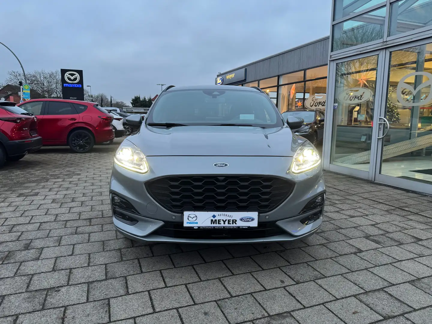 Ford Kuga 1.5 EcoBoost ST-Line X Navi/AHK Argent - 2