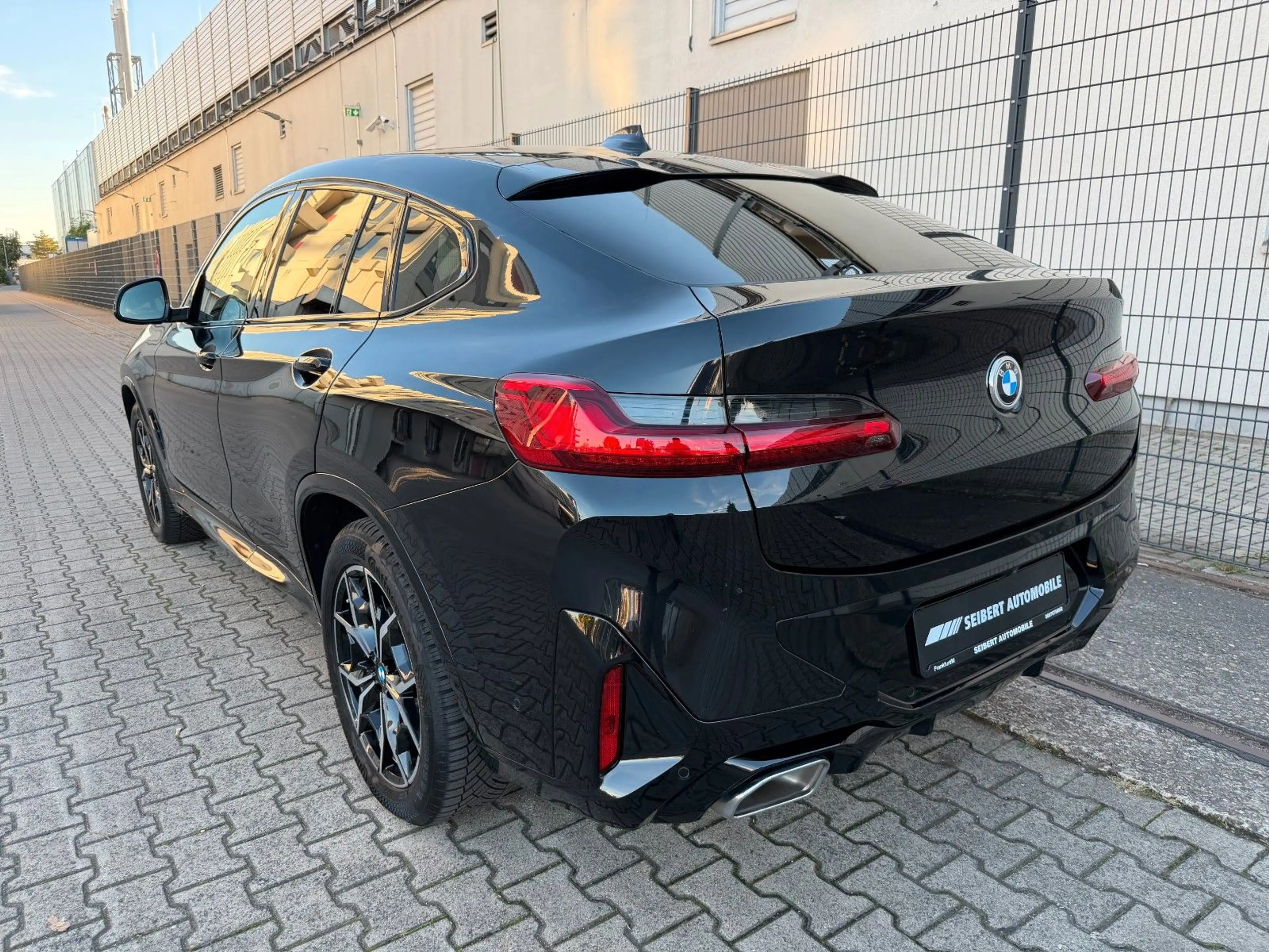 BMW X4 xDrive 20 d M Sport PANO/360°/LASER/MEMORY — photo 7