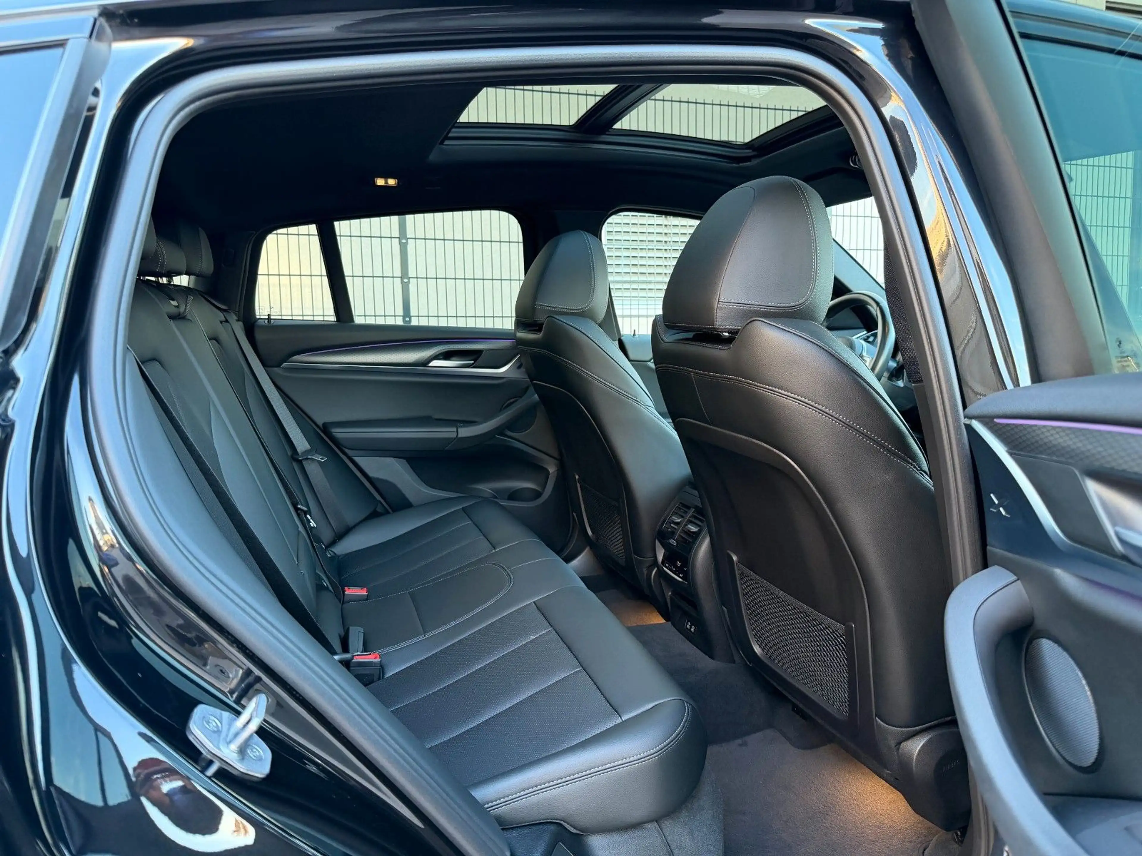 BMW X4 xDrive 20 d M Sport PANO/360°/LASER/MEMORY — photo 12