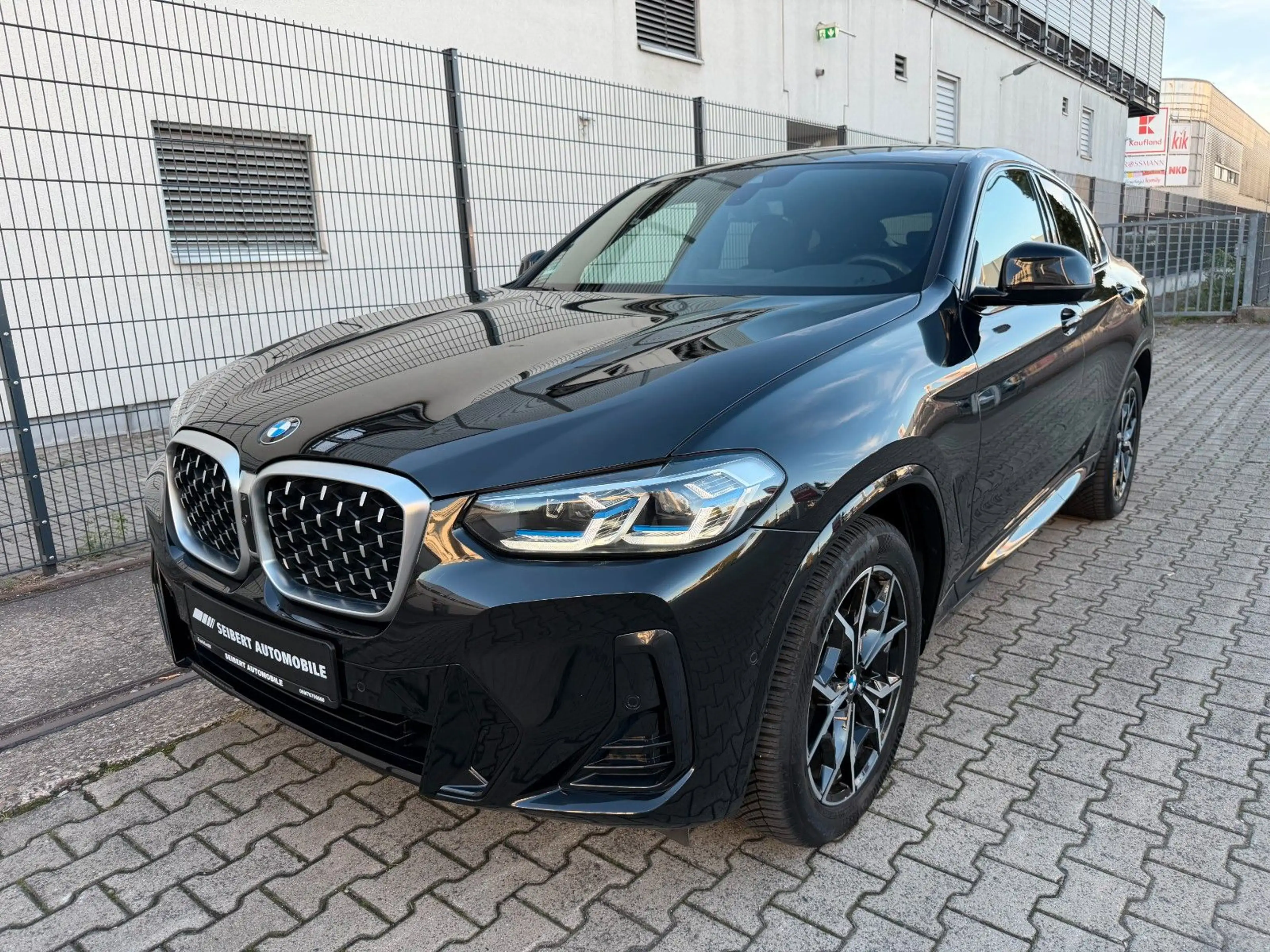 BMW X4 xDrive 20 d M Sport PANO/360°/LASER/MEMORY — photo 9