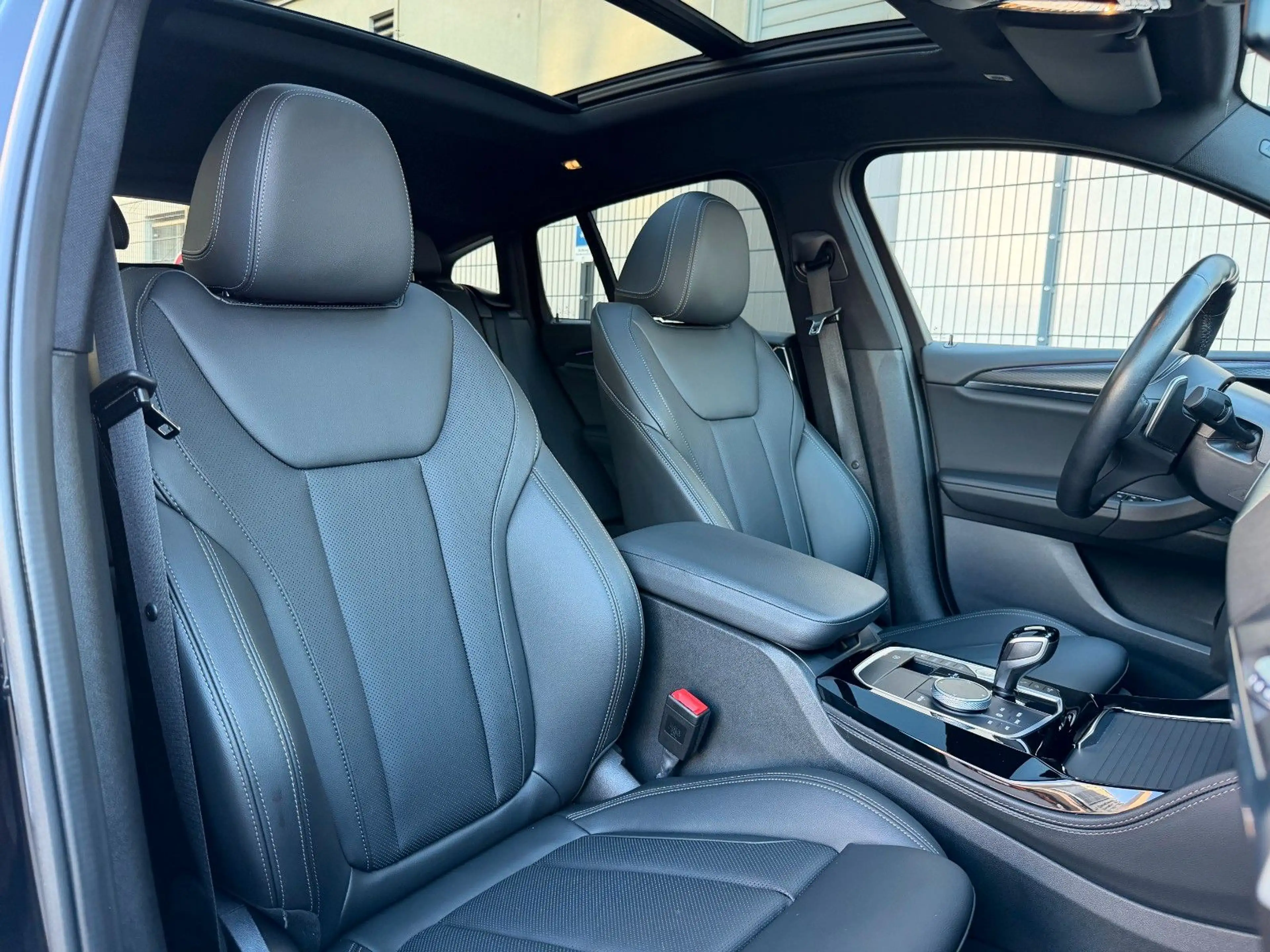 BMW X4 xDrive 20 d M Sport PANO/360°/LASER/MEMORY — photo 10