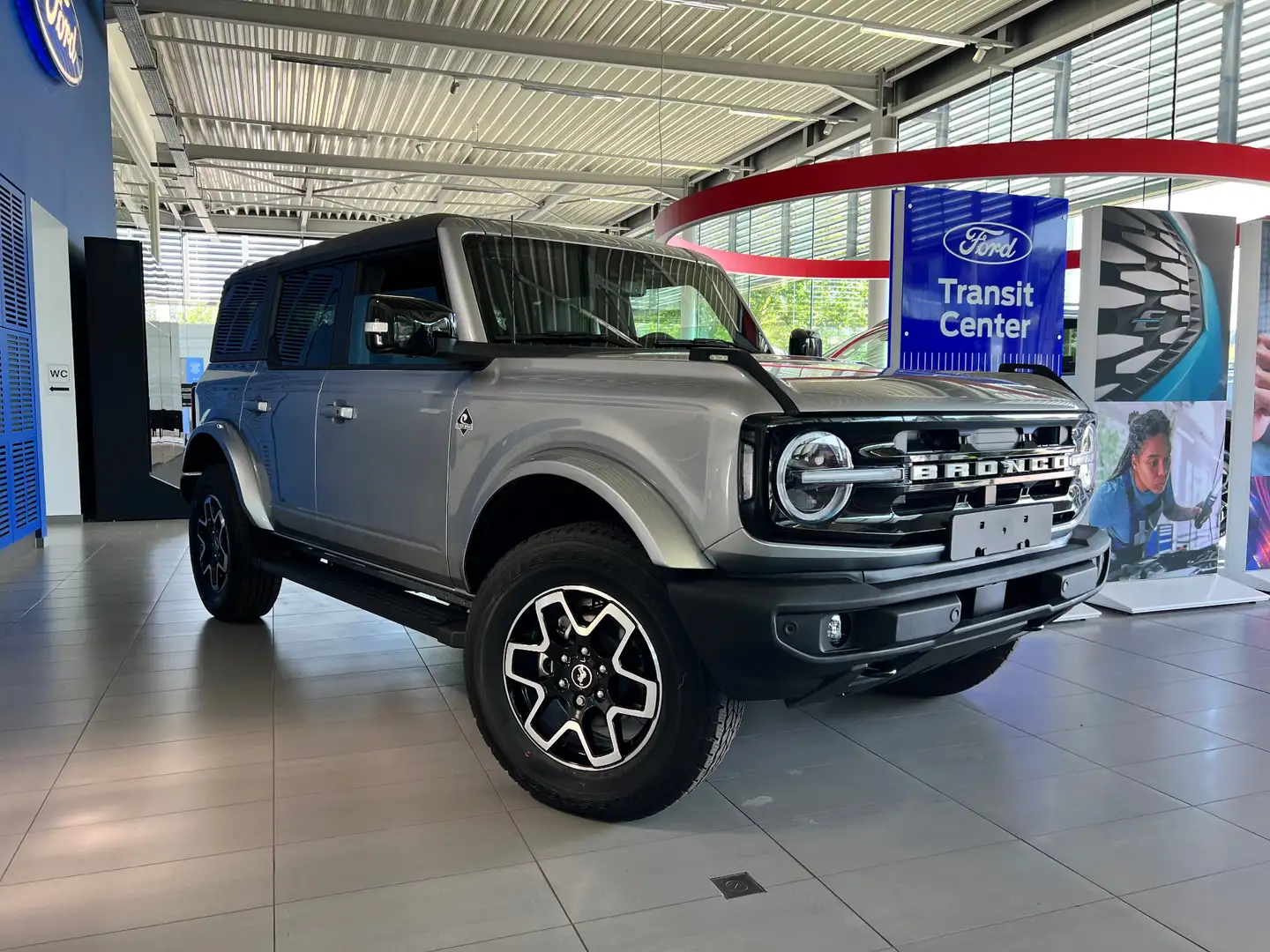 FORD Bronco