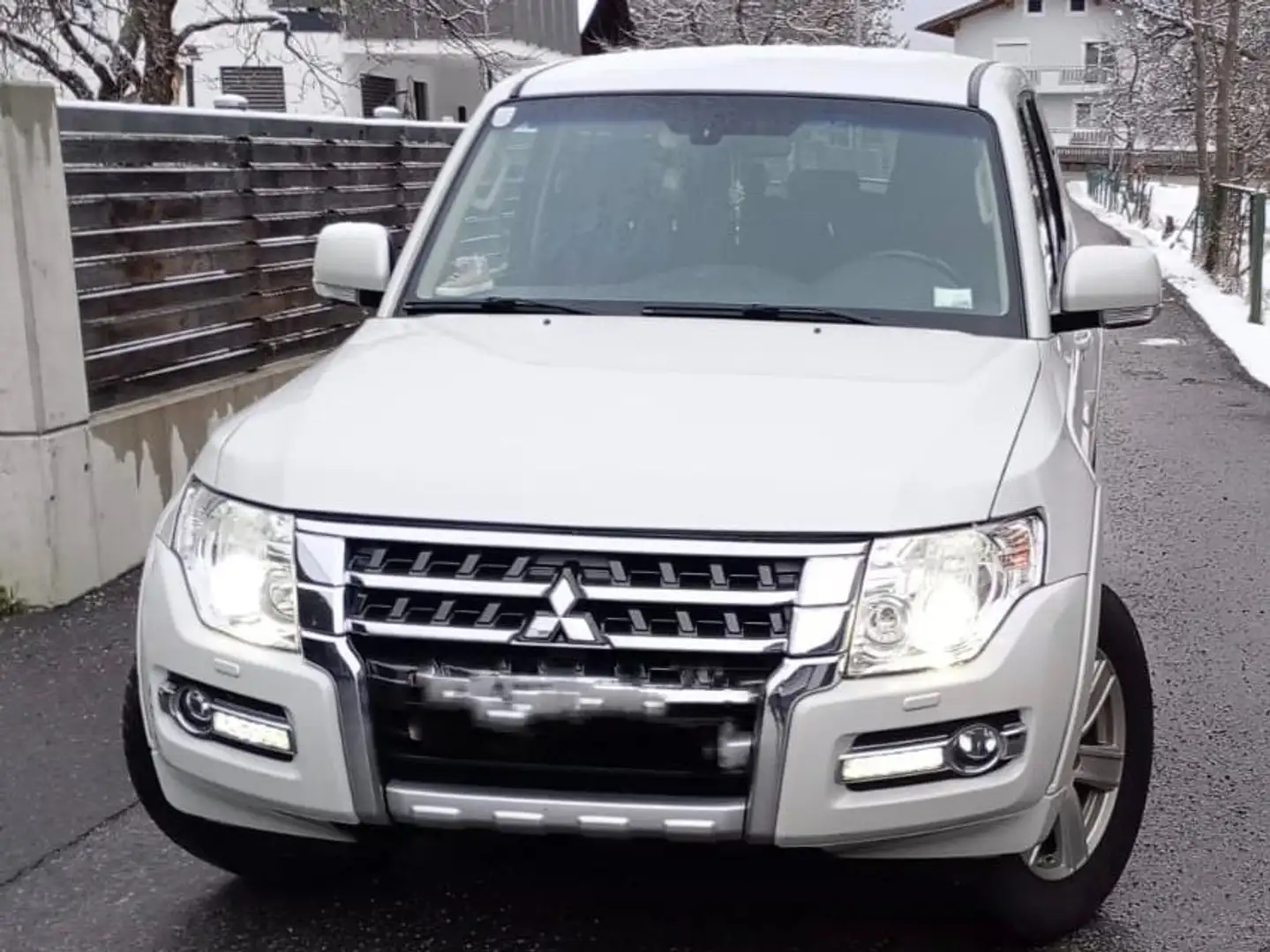 Mitsubishi Pajero Pajero Wagon Comfortline 3,2 DI-D TD Aut. Instyle Weiß - 1