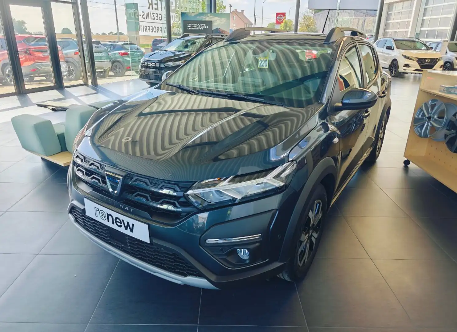 Dacia Sandero Stepway Comfort TCe 90 CVT + City Pack+ Media Nav - 1
