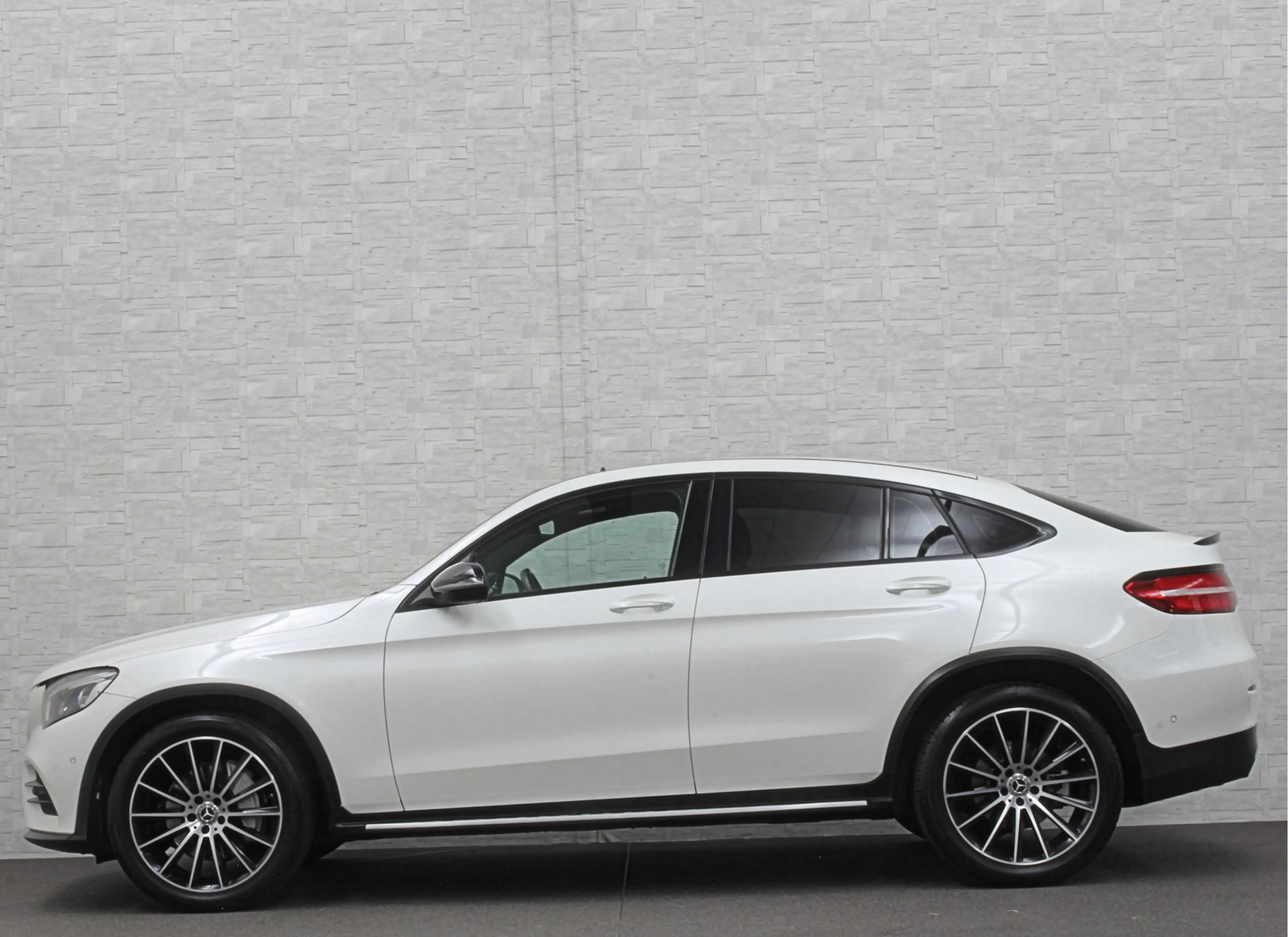 Mercedes-Benz GLC 250 Coupé 4MATIC AMG-Line | Panorama | Trekhaak | 21 I — photo 2