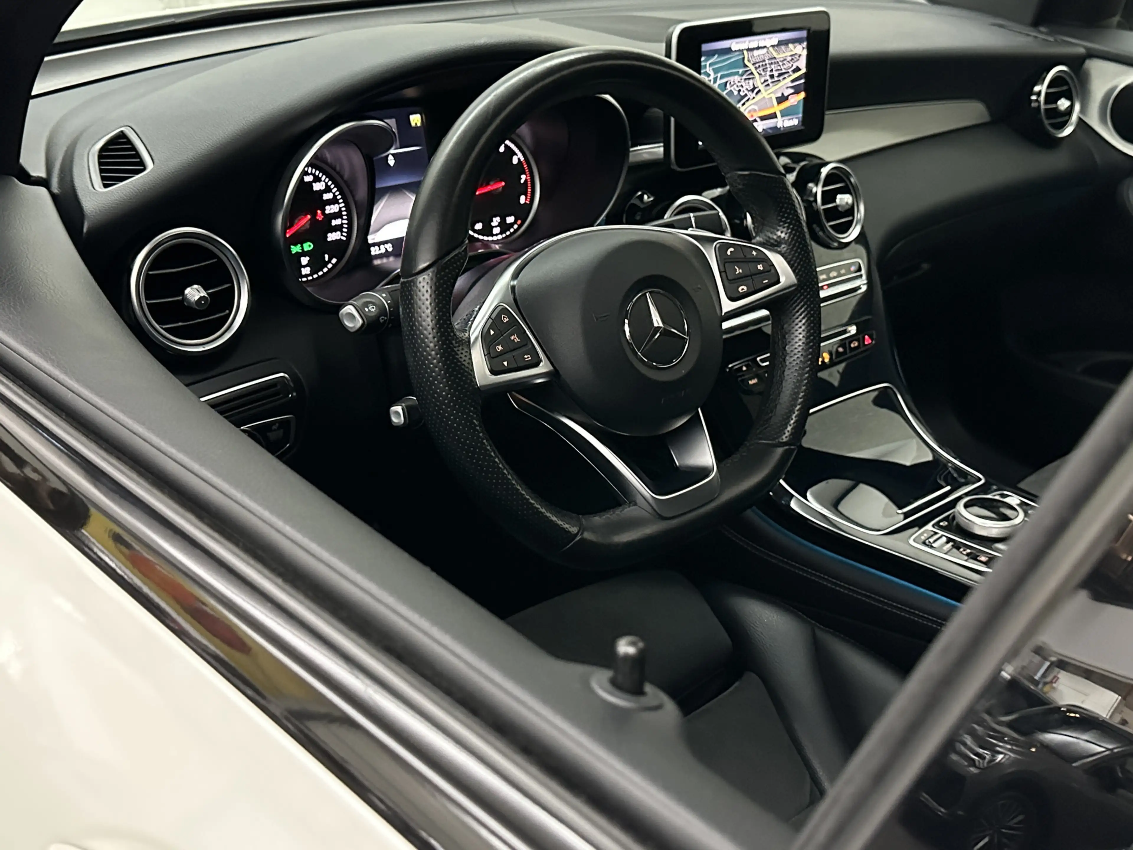 Mercedes-Benz GLC 250 Coupé 4MATIC AMG-Line | Panorama | Trekhaak | 21 I — photo 4