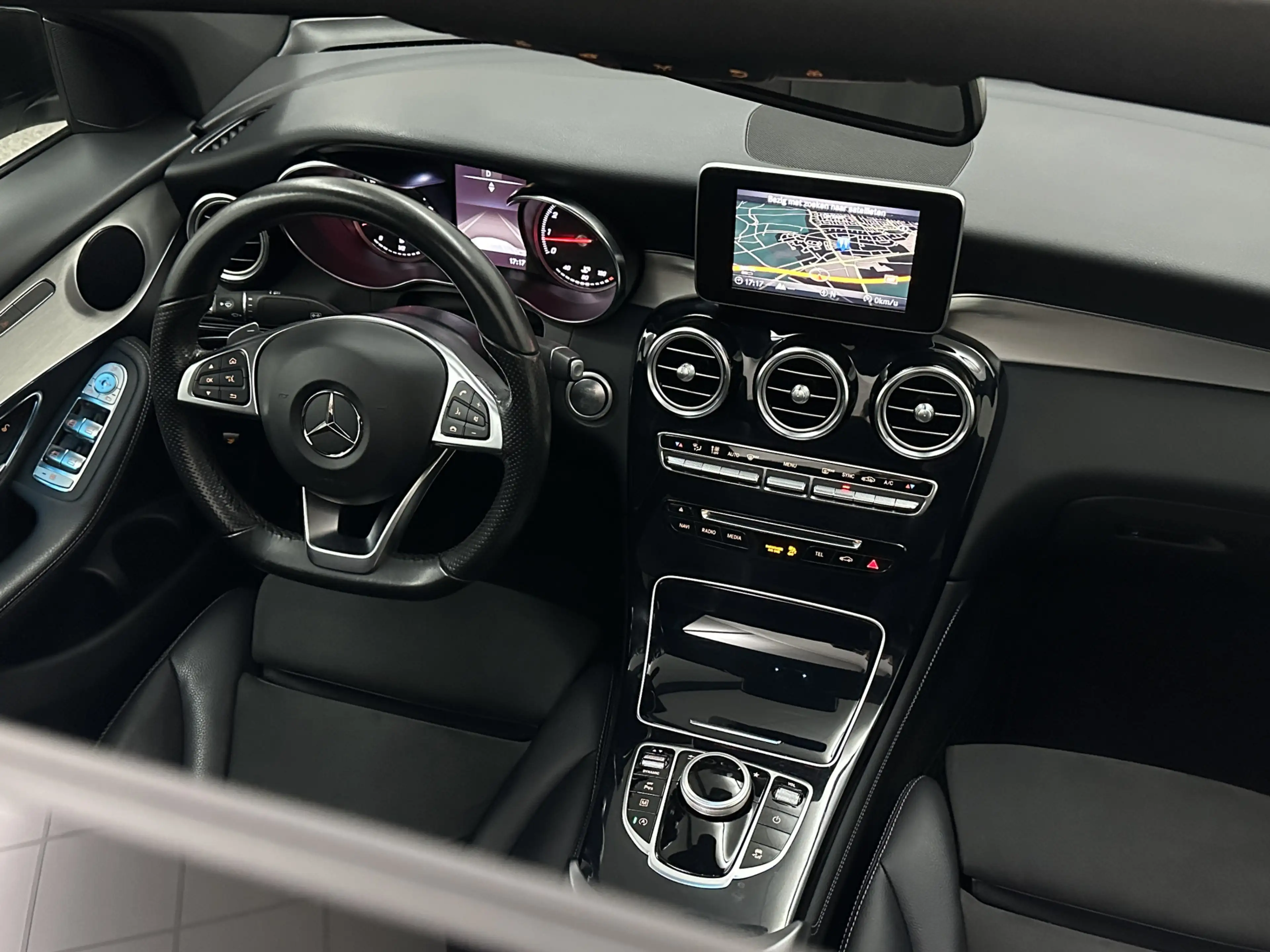 Mercedes-Benz GLC 250 Coupé 4MATIC AMG-Line | Panorama | Trekhaak | 21 I — photo 7