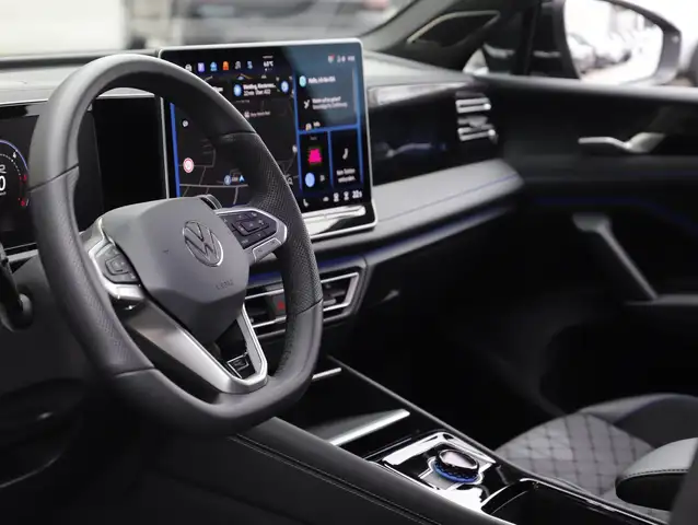 Volkswagen Tiguan R-Line TDI 4MOTION DSG Ansicht 14