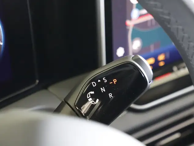 Volkswagen Tiguan R-Line TDI 4MOTION DSG Ansicht 16