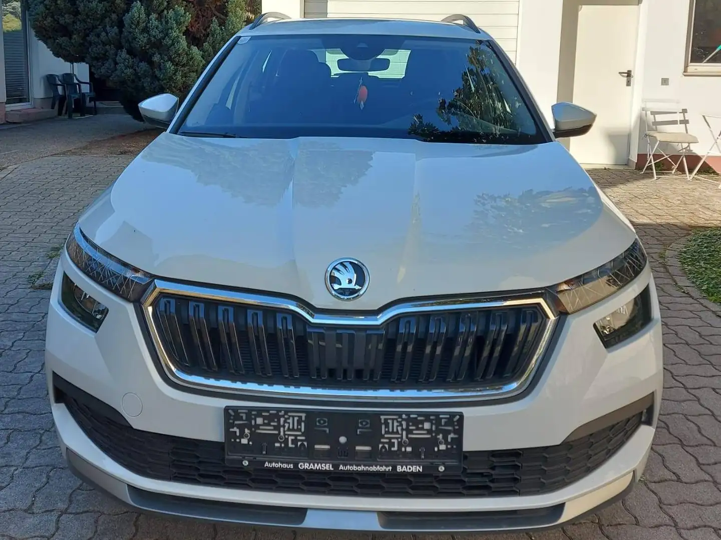 Skoda Kamiq Kamiq 1,0 TSI Active Active Weiß - 1