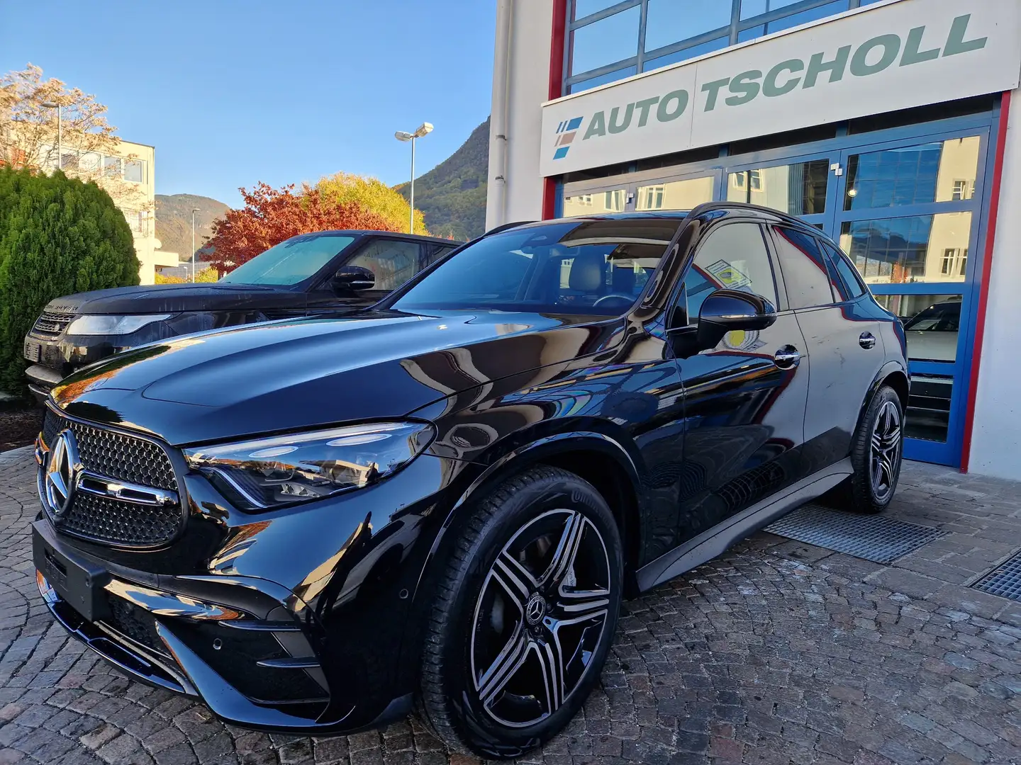 Mercedes-Benz GLC 220 d197Cv4Matic AMG Night DigLight DigCock 20"Keyless Zwart - 1