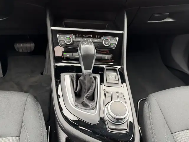 BMW 2 Series view 8