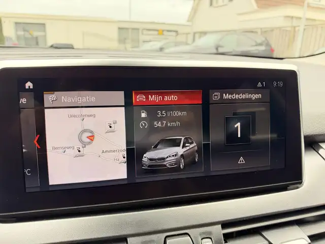 BMW 2 Series view 14