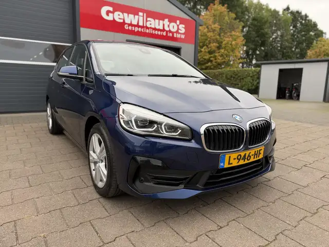 BMW 2 Series view 16