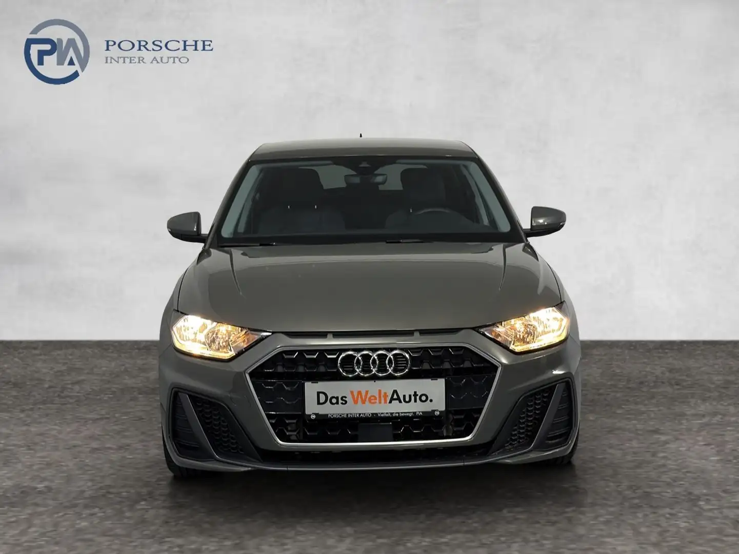Audi A1 25 TFSI S line Grau - 2