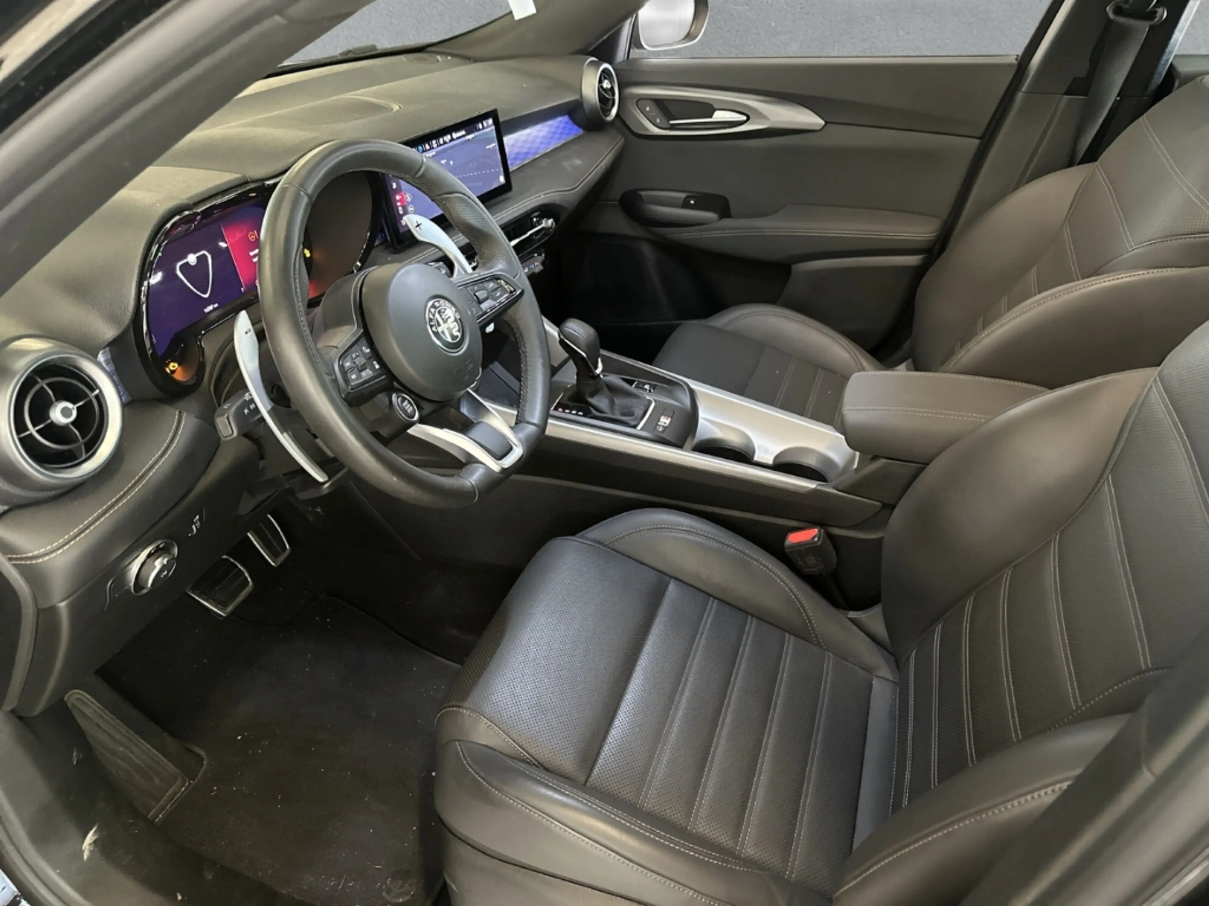 Alfa Romeo Tonale 1.5VGT Veloce  PANO ACC Voll-LED Kam. 20'' — photo 9
