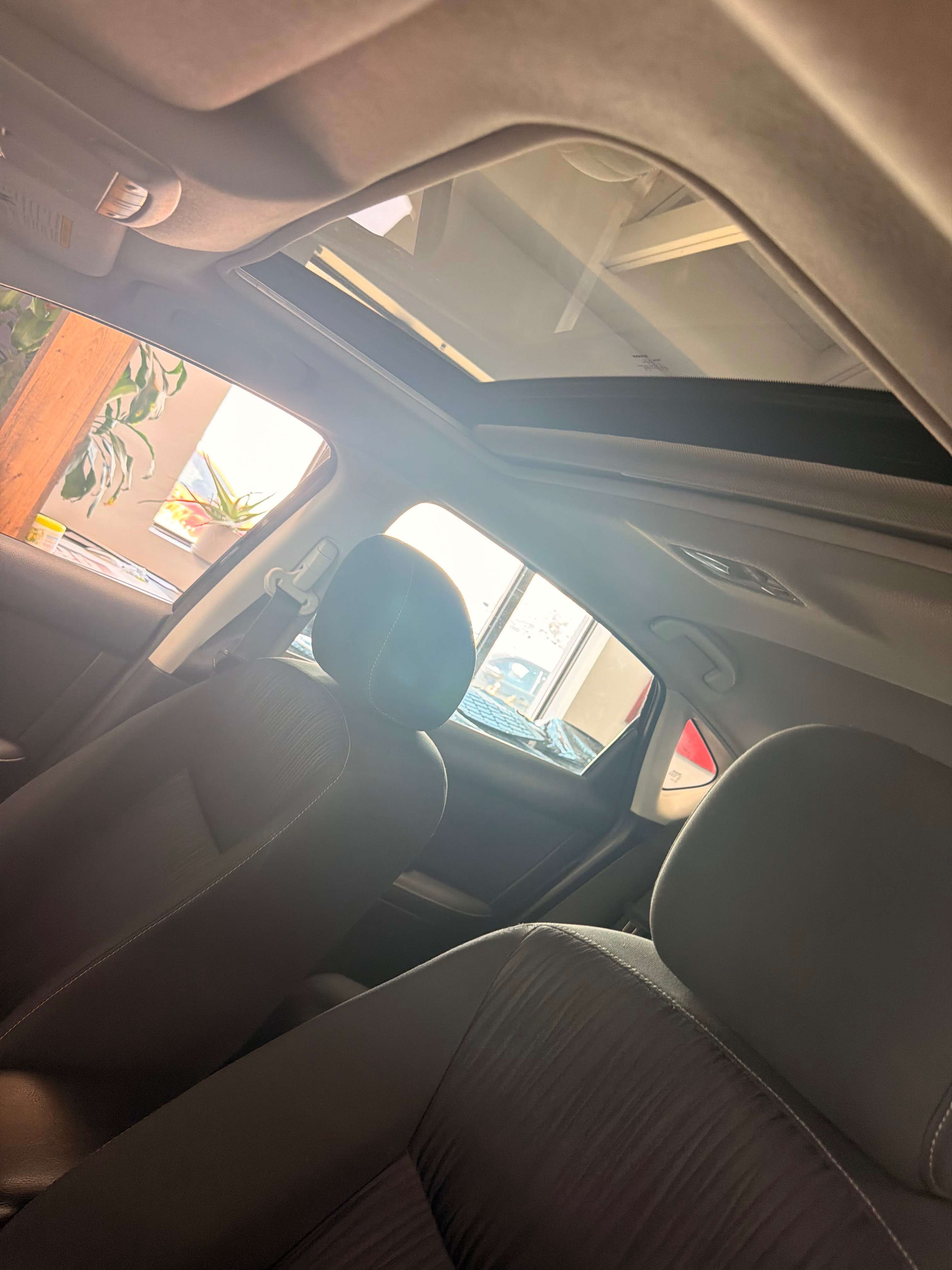 2019 Nissan Sentra SV - Image 3