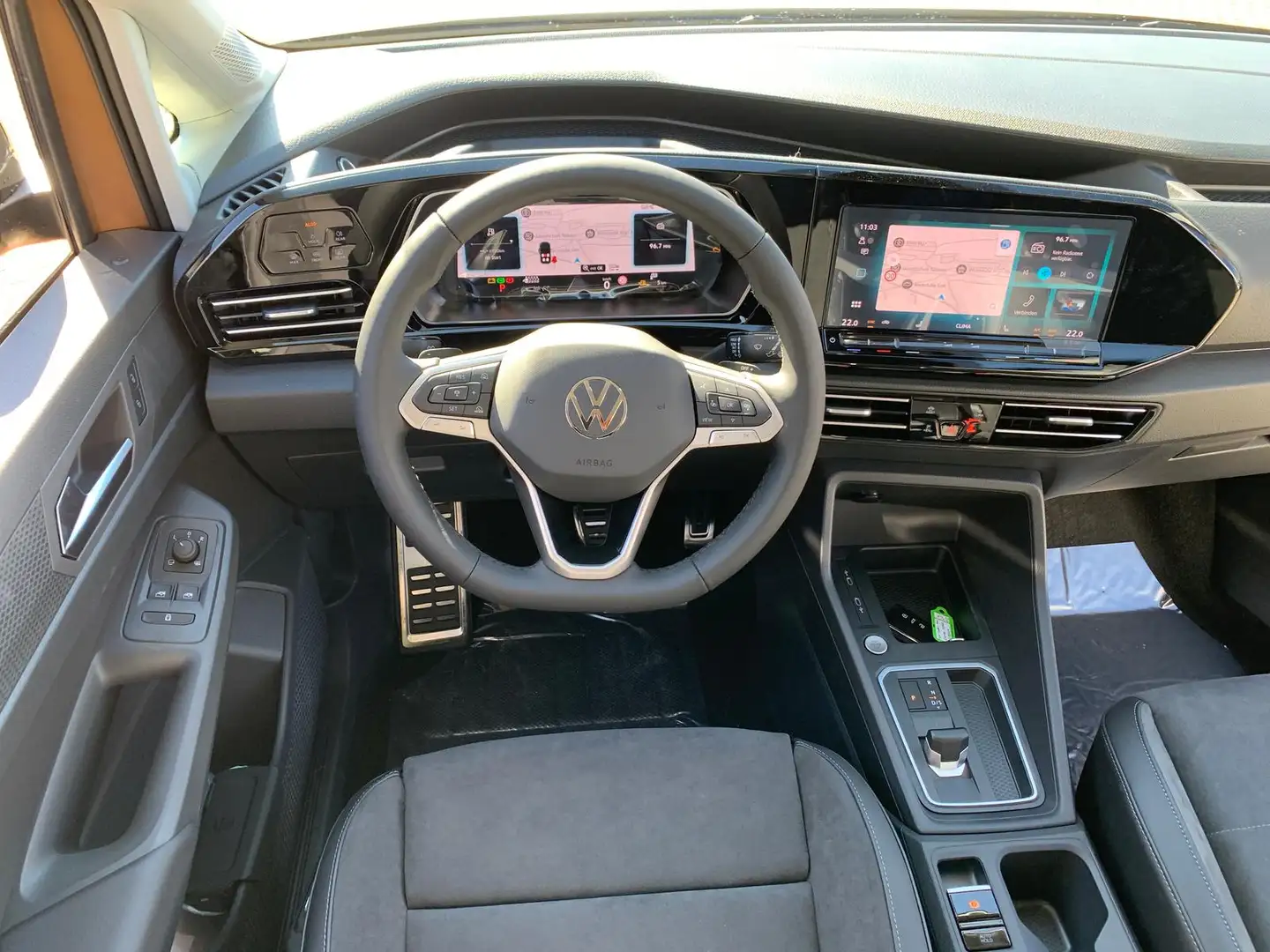Volkswagen Caddy Style AHK Navi Side+Lane+TravelAssist Brons - 2