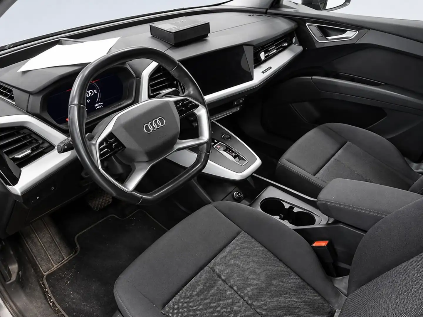 Audi Q4 e-tron Advanced 40 150kW 82kWh Gris - 2