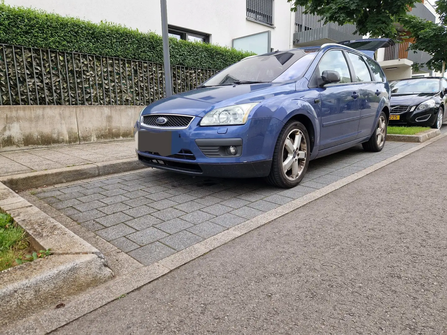 Ford Focus Turnier 2.0 TDCi Titanium Bleu - 1