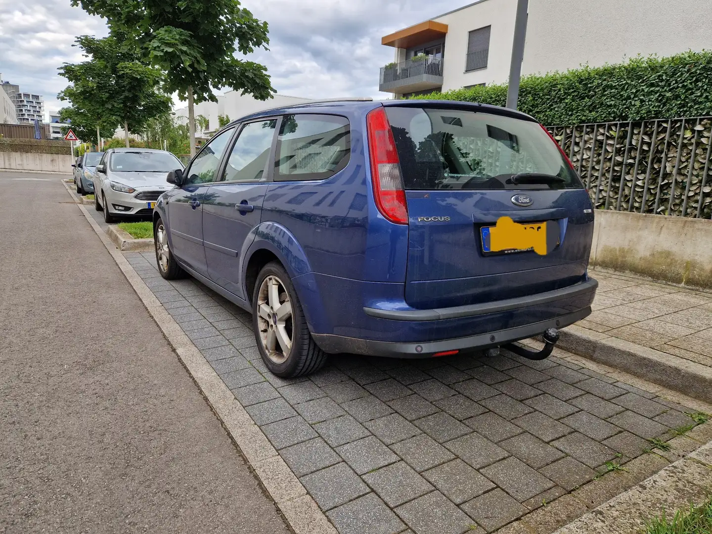 Ford Focus Turnier 2.0 TDCi Titanium Bleu - 2