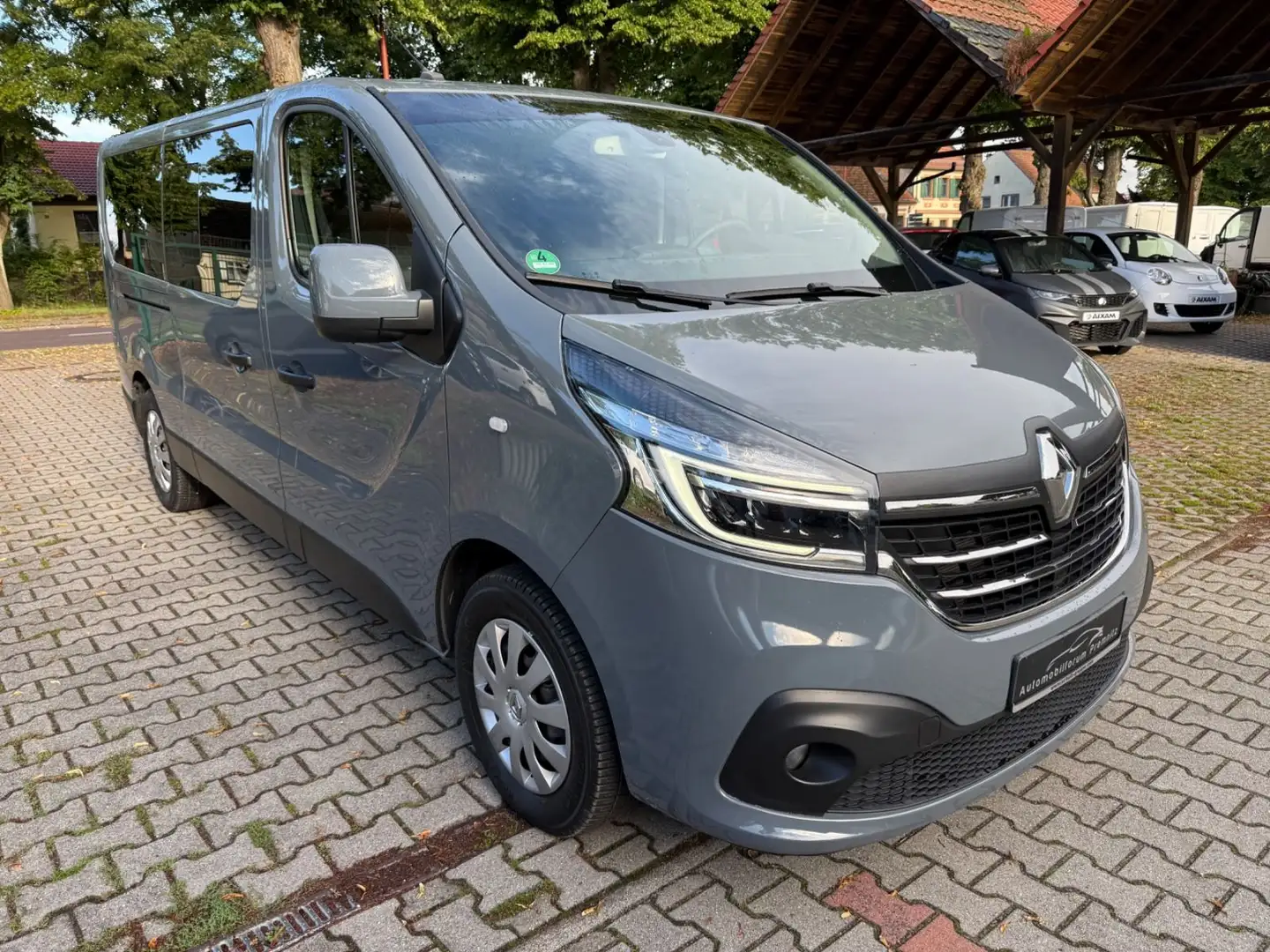 Renault Trafic Combi L2H1 3,0t  Life EDC Gris - 1