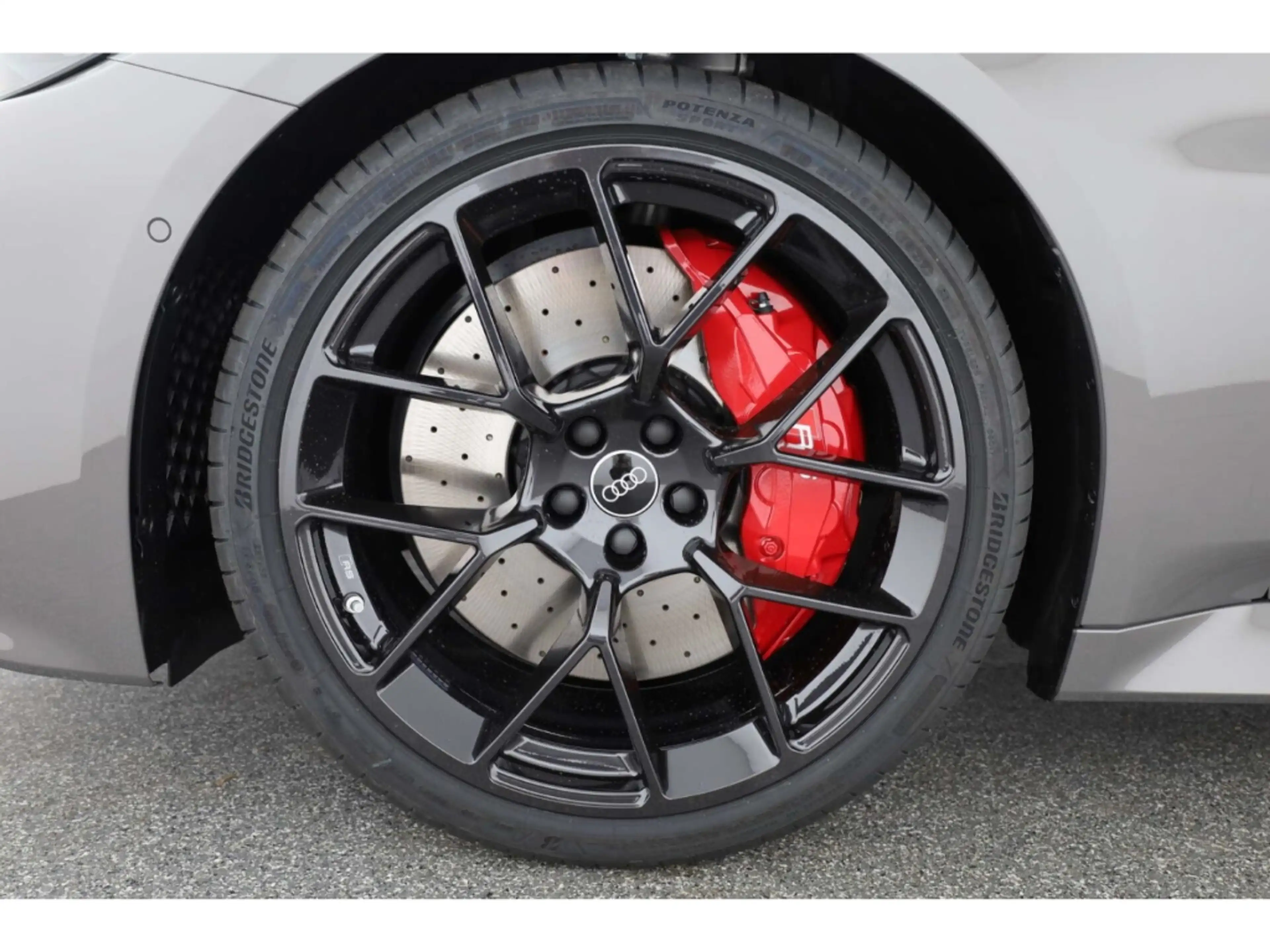 Audi RS5 Limousine e-hybrid quattro Sport Paket — photo 8