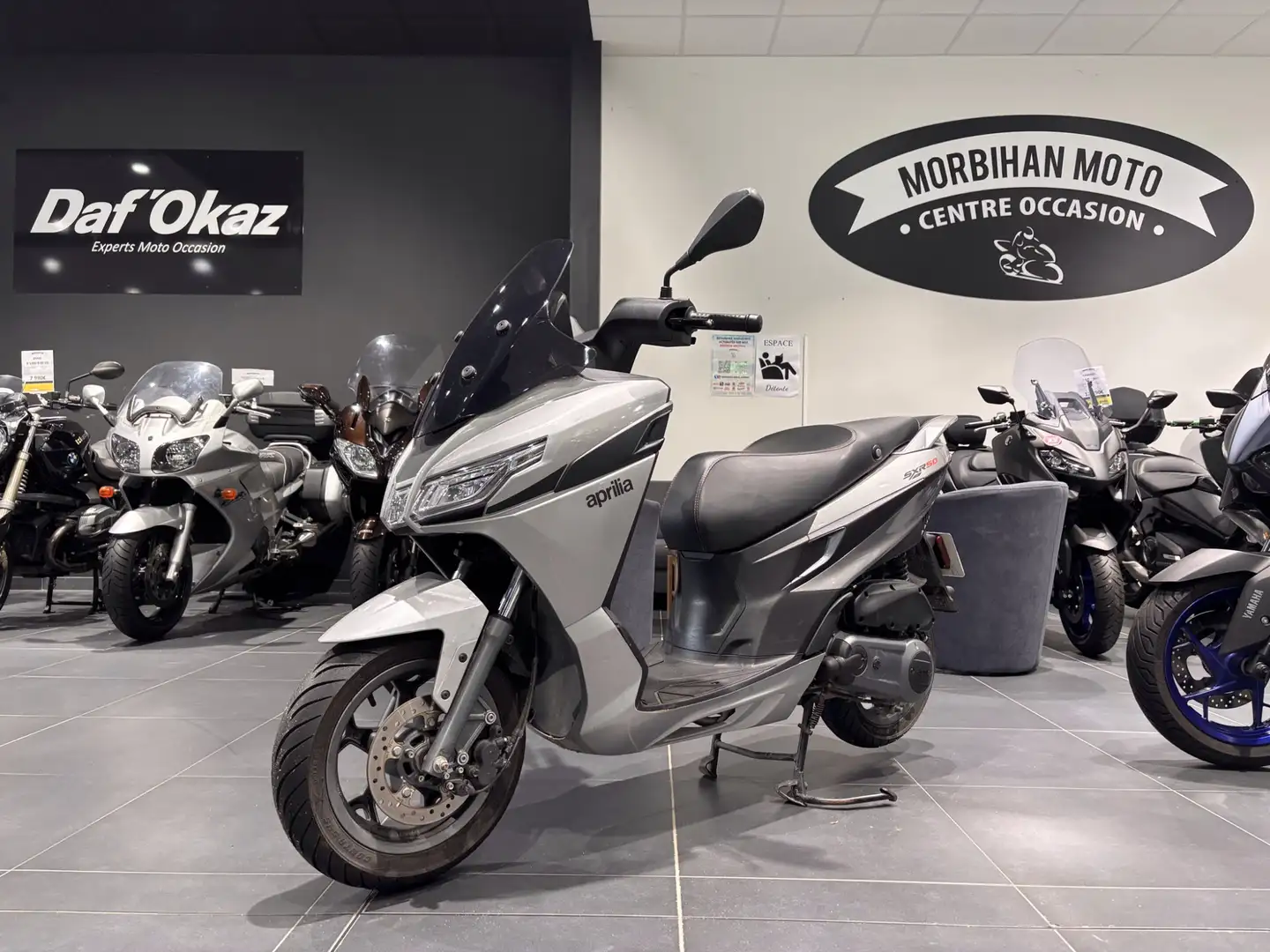 Aprilia SXR 50 Gris - 1