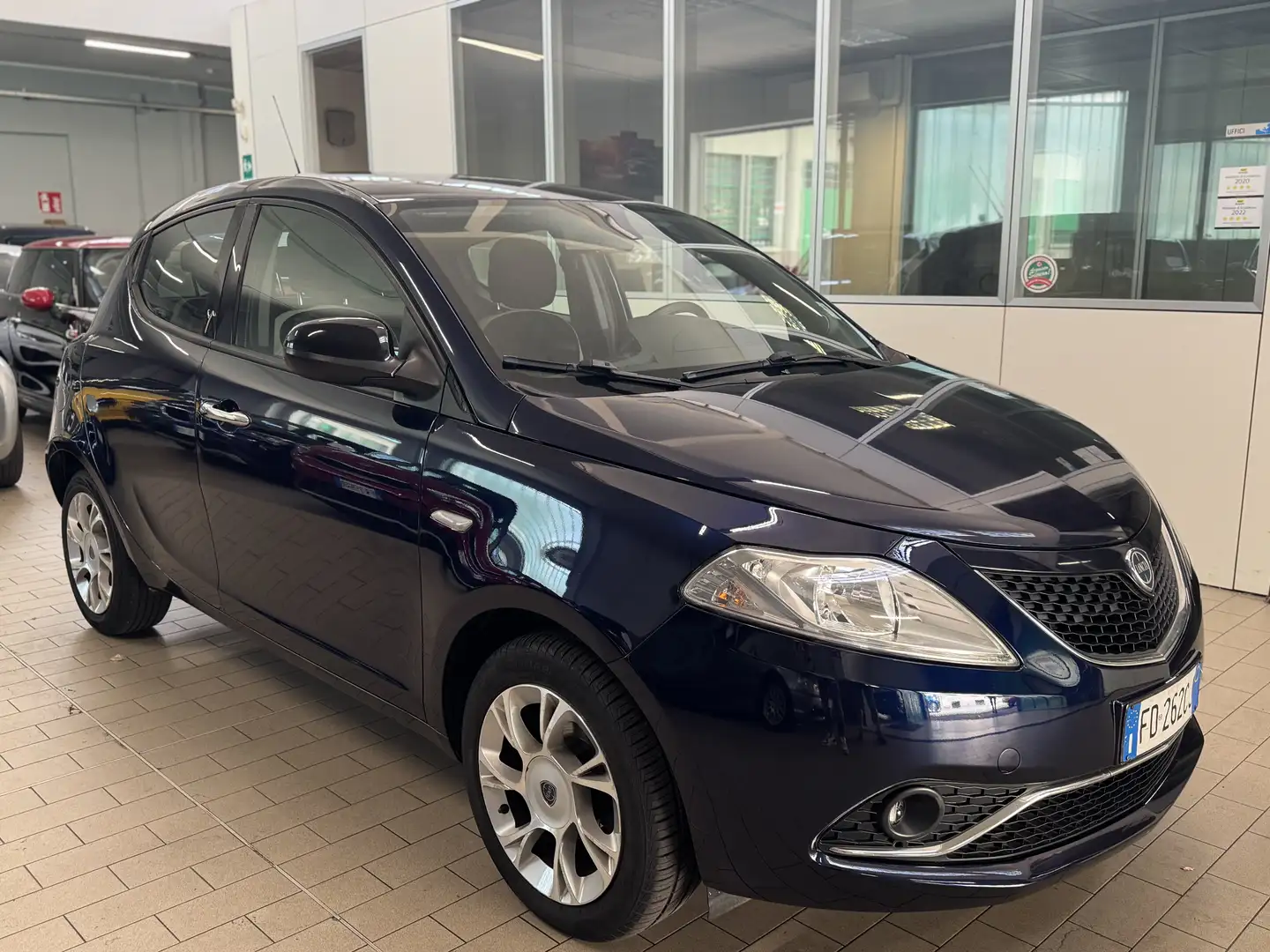 Lancia Ypsilon 1.2 8v Gold s&s 69cv 1 Proprietario PREZZO REALE - 1