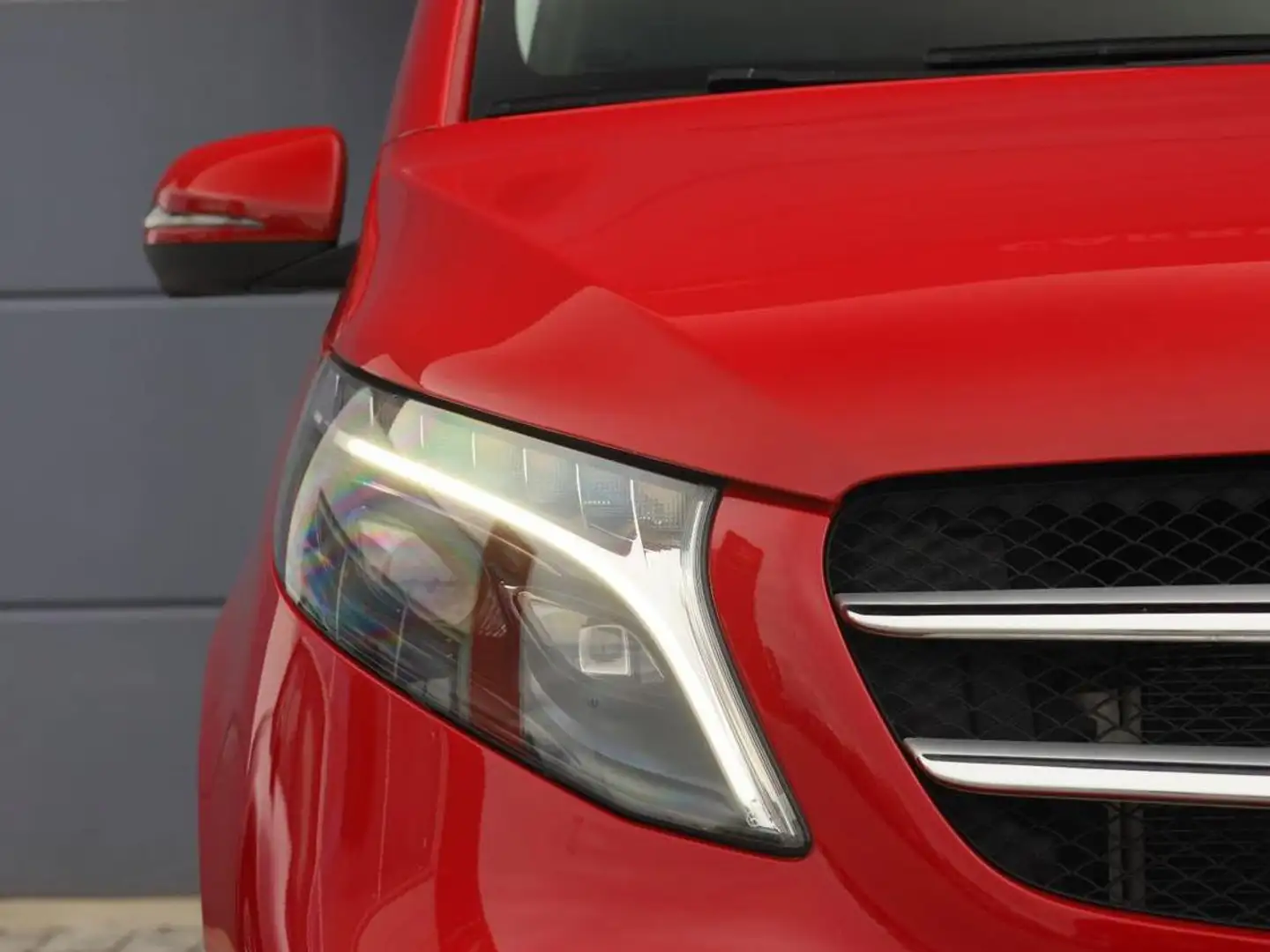 Mercedes-Benz V 300 174 Kwatt (237 cv) - 1