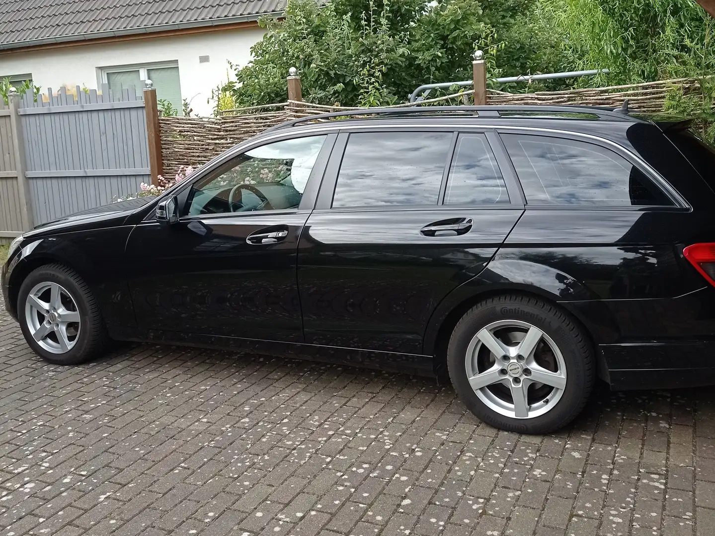Mercedes-Benz C 200 C 200 T CDI DPF Automatik crna - 1