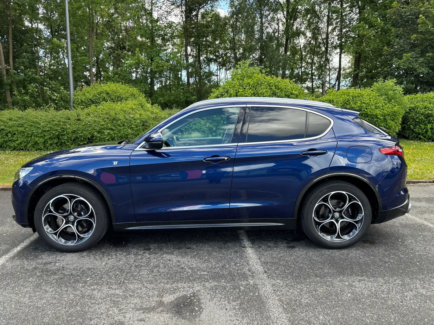 Alfa Romeo Stelvio Stelvio 2.0 T AWD TI Bleu - 1