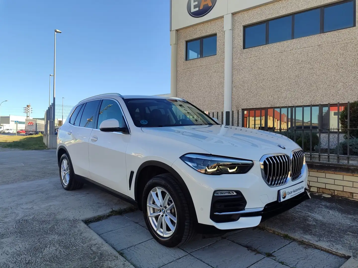 BMW X5 xDrive 25dA Wit - 1