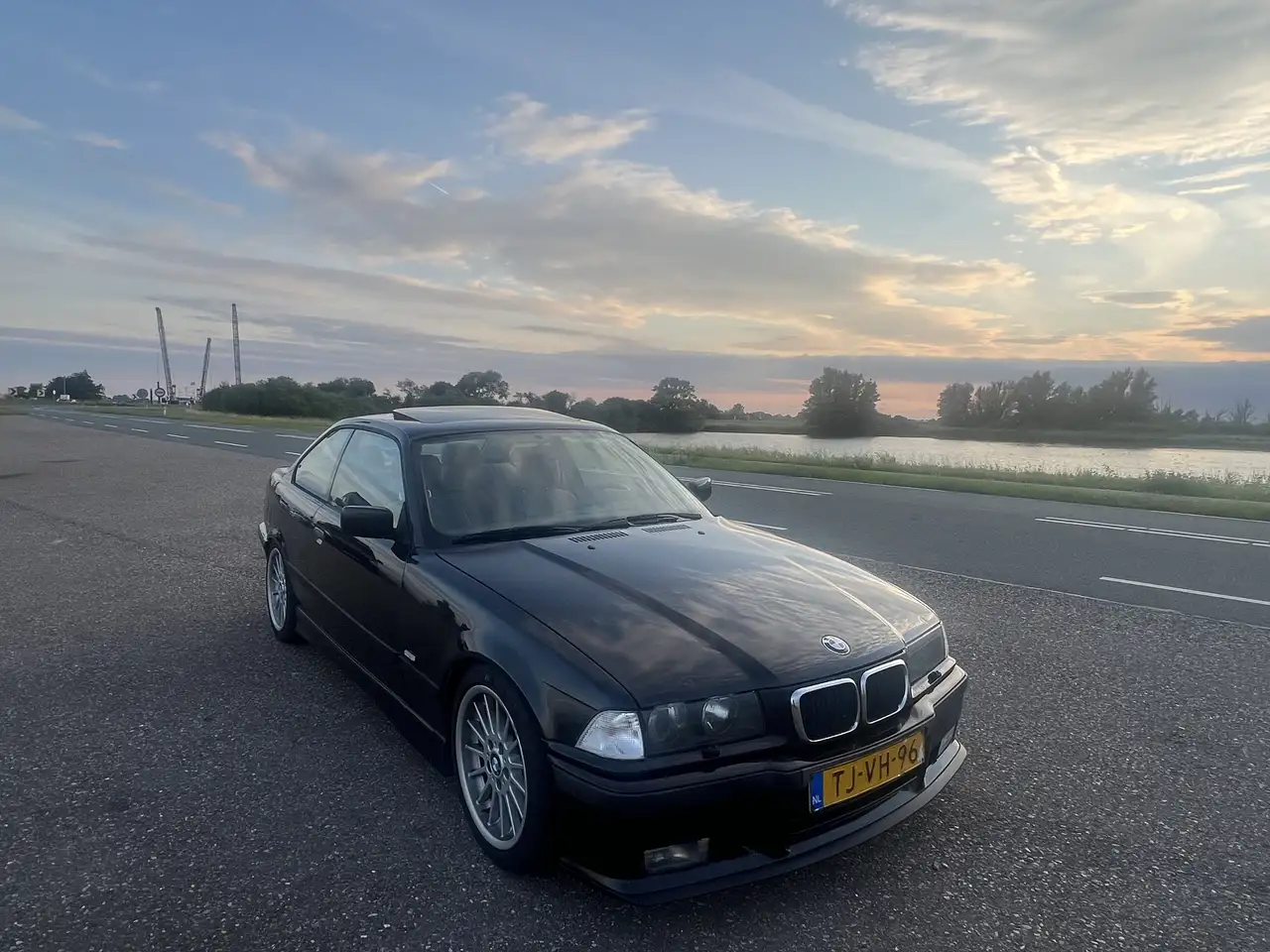 BMW 328i E36 Coupe NAP Handbak M Pakket, foto 1