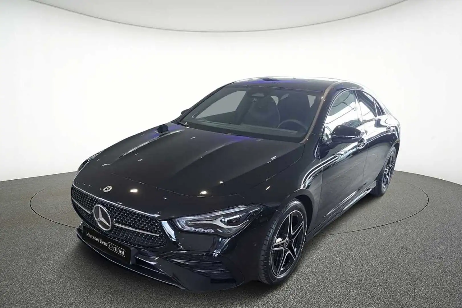 Mercedes-Benz CLA 200 Coupé AMG Line Fekete - 1