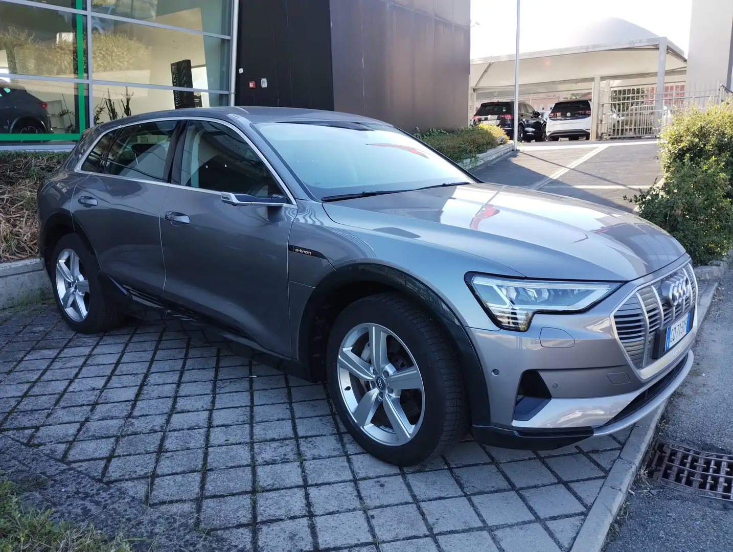 Audi e-tron e-tron 55 Advanced quattro long range Grigio - 2