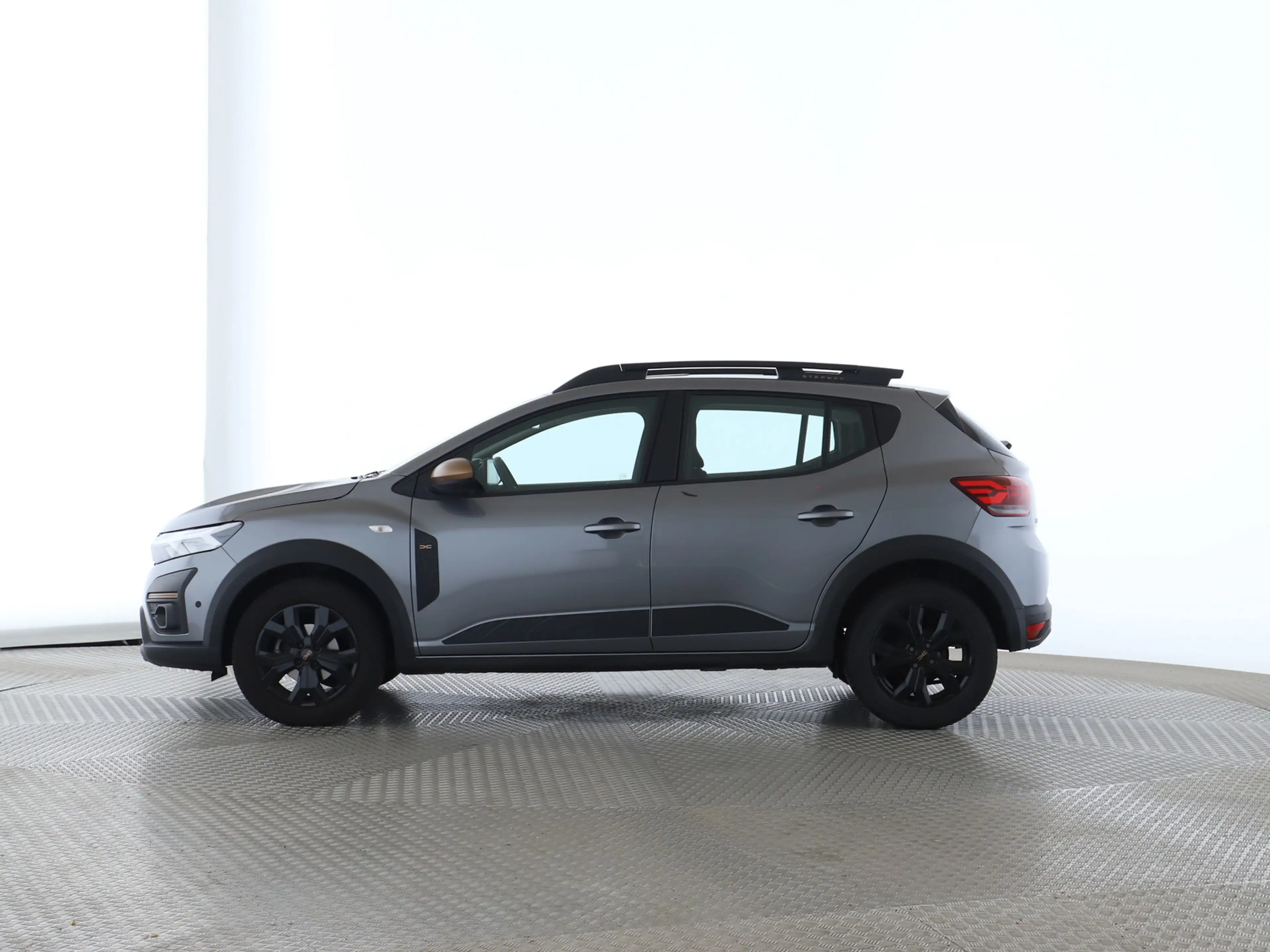 Dacia Sandero Stepway Extreme TCe 90 CVT SHZ PDC KLIMA — photo 2