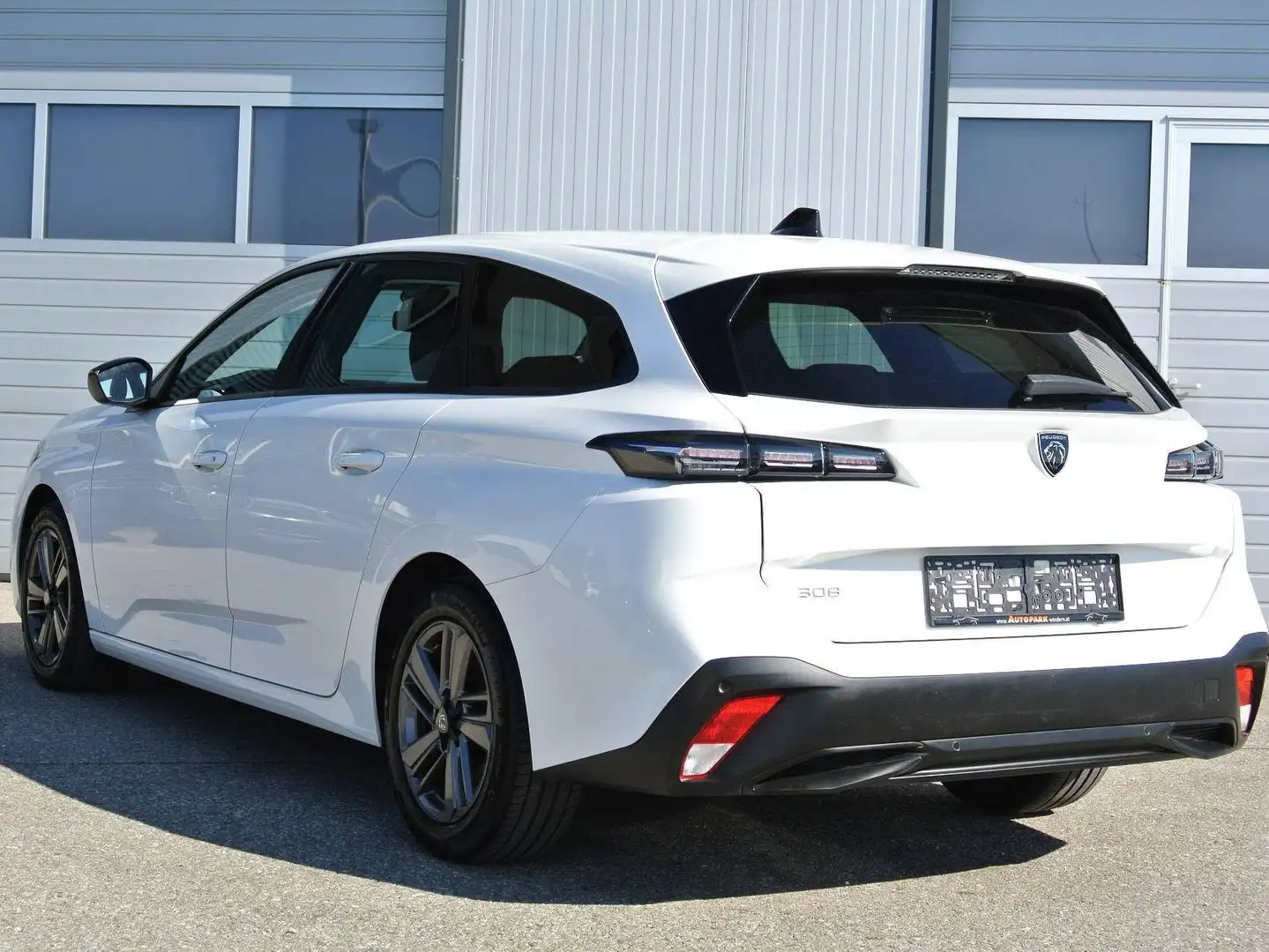 Peugeot 308 SW 1.5 BlueHDI 130 S&S ACTIVE PACK * SHZ * NAVI * PDC * Weiß - 2