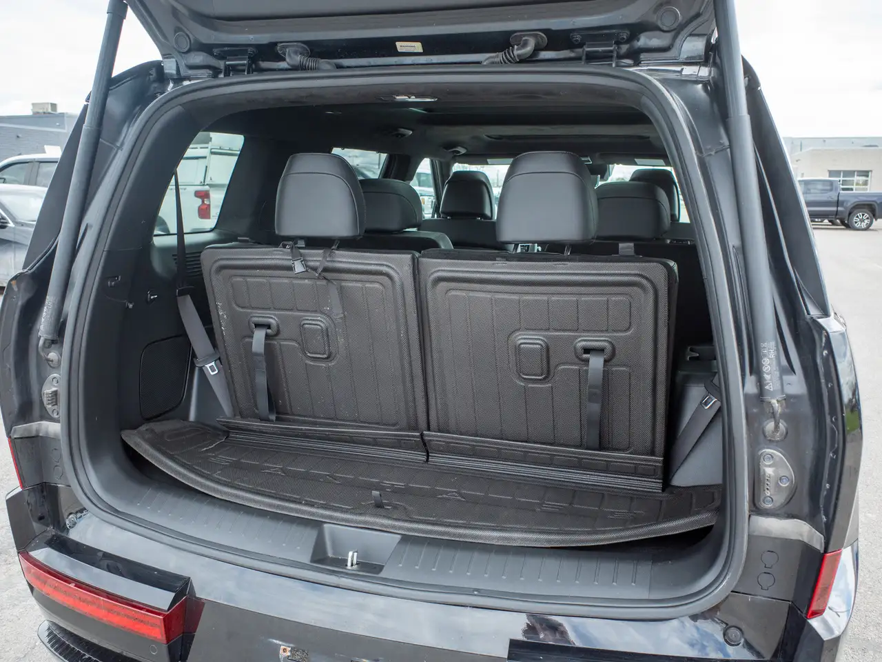 Hyundai SANTA FE photo Hyundai SANTA FE