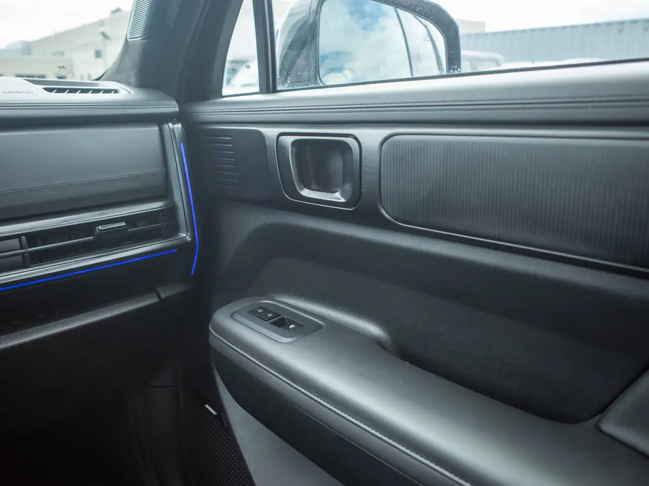 Hyundai SANTA FE photo Hyundai SANTA FE